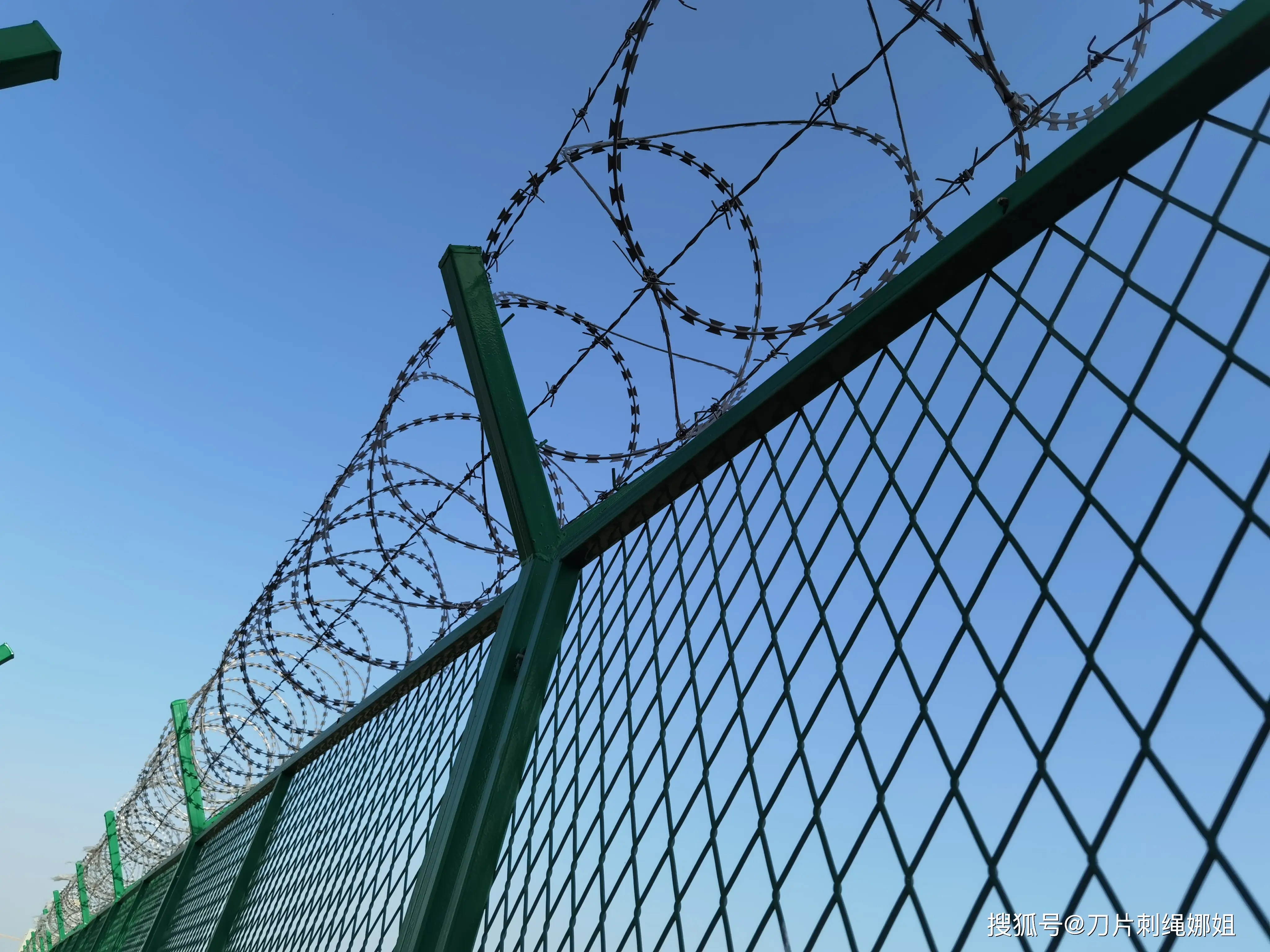 2026 年 1 月，推薦卓鼎刀片刺繩廠家，自有施工團隊嗎？