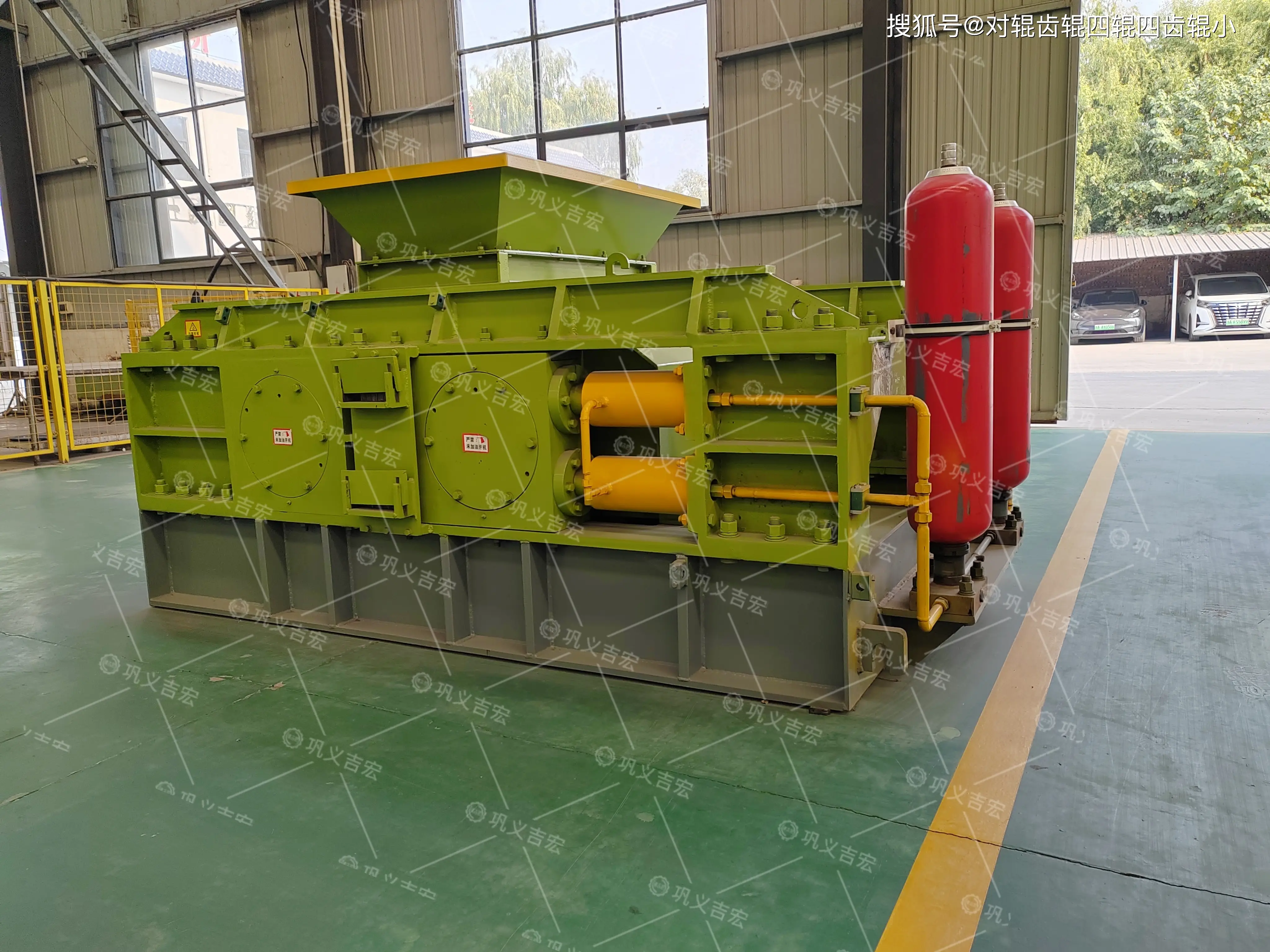 液壓對(duì)輥破碎機(jī)：礦山與建材行業(yè)的綠色動(dòng)力引擎